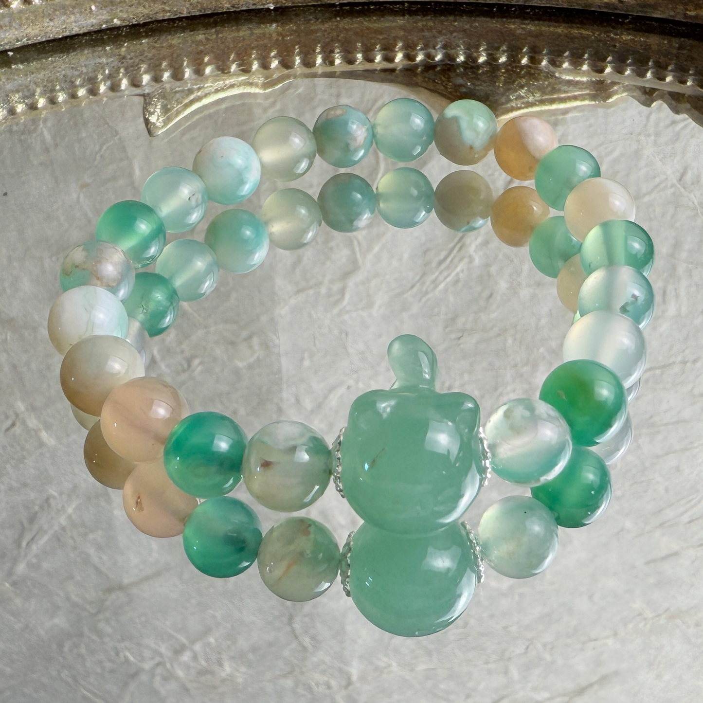 Kitty & green agate bracelet